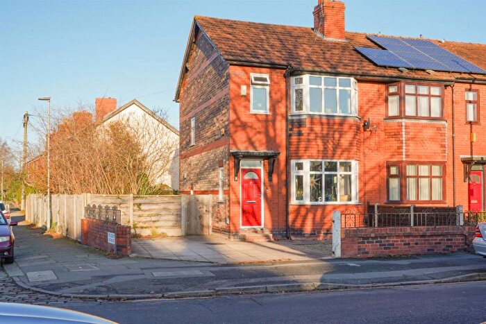 2 Bedroom End Of Terrace House For Sale In Longford Road, Chorlton, M21