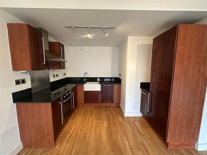 2 Bedroom Flat For Sale In Express Building, Oldham Road, Ancoats, Manchester, M4