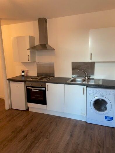 1 Bedroom Flat To Rent In Whingate Mill, Whingate, Leeds, LS12