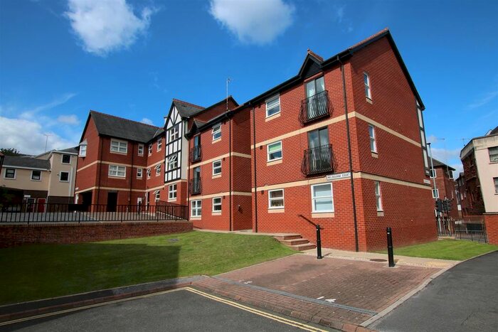 2 Bedroom Flat To Rent In Melbourne Street, St. Leonards, Exeter, EX2
