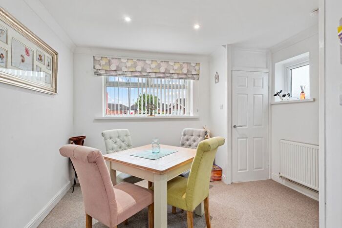 2 Bedroom Bungalow For Sale In Maple Road, Boston, PE21
