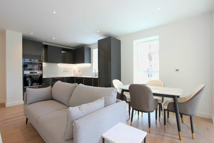 2 Bedroom Flat To Rent In Blenheim Mansions, Mary Neuner Road, London, N8