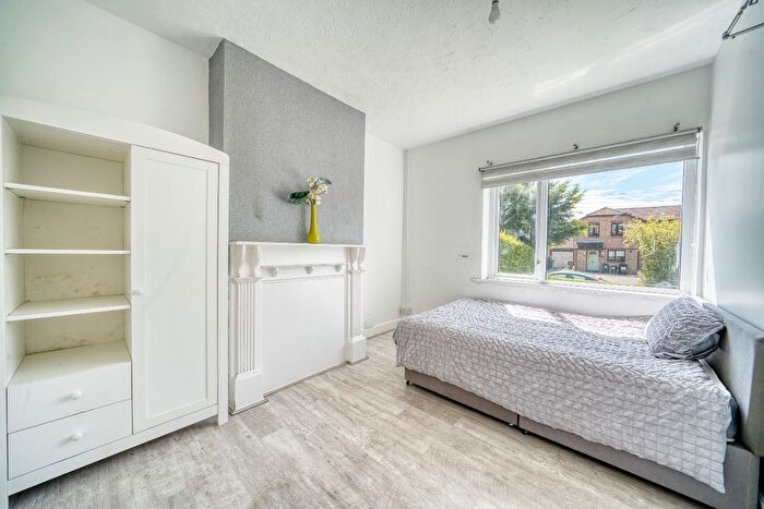 4 Bedroom Flat To Rent In Church Road, Bristol, BS34
