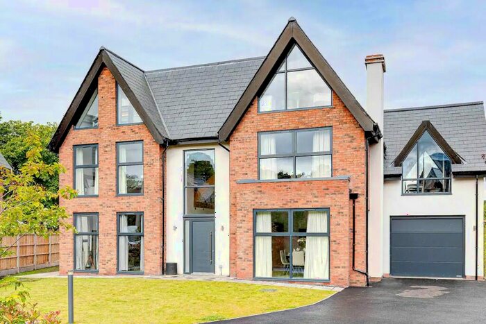 5 Bedroom Detached House For Sale In Holmeswood Mews, CH64