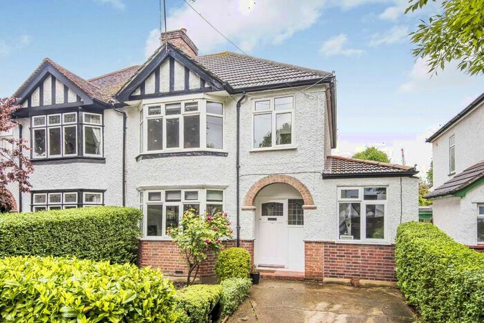 4 Bedroom Property To Rent In Arlington Road, St Margarets, Twickenham, TW1