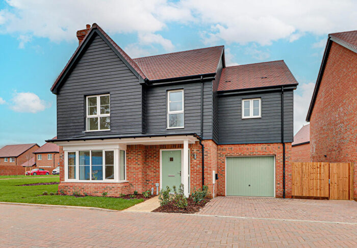 4 Bedroom Detached House For Sale In Oak Drive, Codicote, SG4