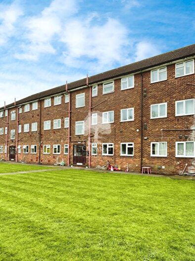 1 Bedroom Apartment To Rent In Old Bath Road, Colnbrook, SL3