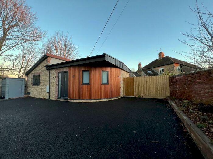 2 Bedroom Bungalow To Rent In Bayford Hill, Bayford, Wincanton, BA9