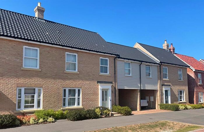 3 Bedroom Semi-Detached House For Sale In Lawford Green, Manningtree, CO11