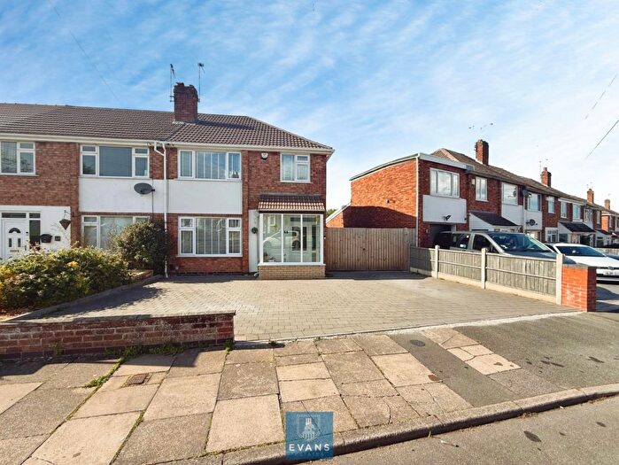 3 Bedroom End Of Terrace House For Sale In Ullswater Road, Binley, Coventry, CV3