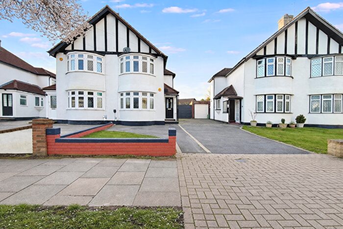 3 Bedroom Semi Detached House For Sale In Crescent Drive, Petts Wood, Orpington, BR5