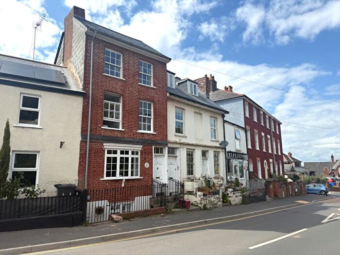 2 Bedroom House To Rent In Chudleigh Road, Exeter, EX2