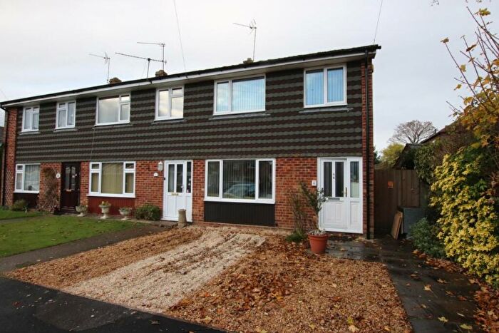 3 Bedroom Terraced House To Rent In Aston Close, Pangbourne, RG8