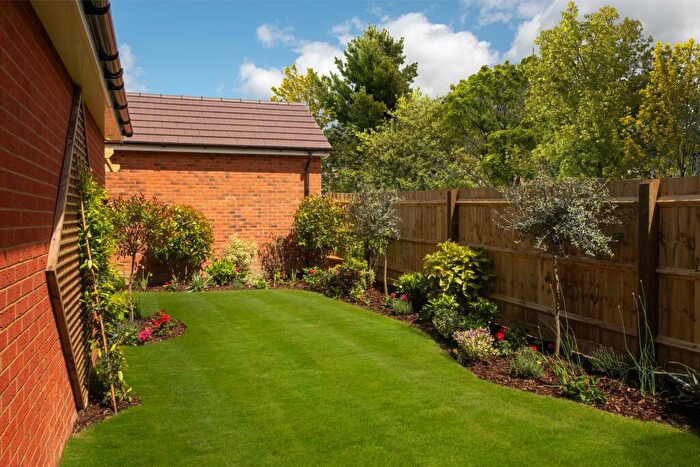 2 Bedroom Semi-Detached House For Sale In Abingdon Upon Thames, OX14