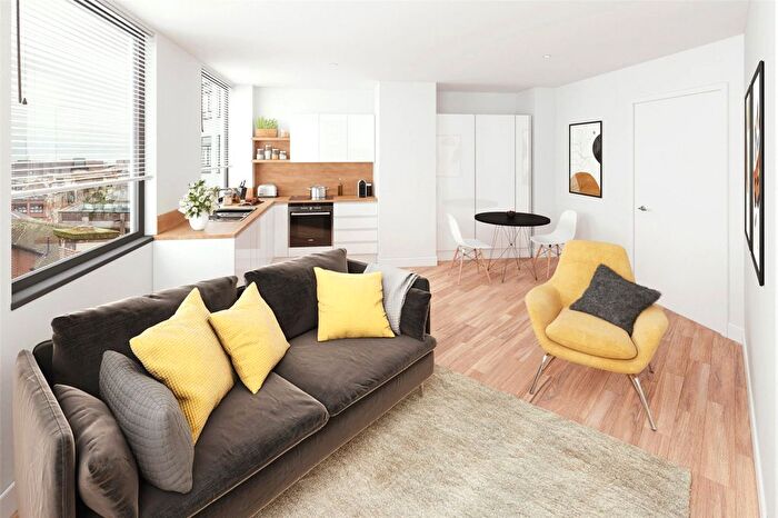 1 Bedroom Property For Sale In John Street, Bristol, Somerset, BS1