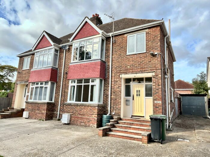 3 Bedroom House To Rent In Havant Road, Drayton, Portsmouth, PO6