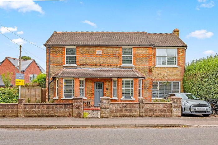 4 Bedroom Detached House For Sale In Chelsham Road, Warlingham, CR6