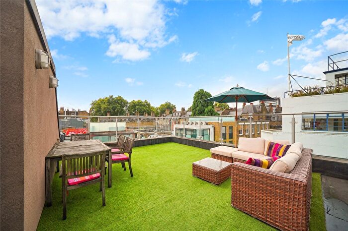 2 Bedroom Flat For Sale In Northington Street, London, WC1N