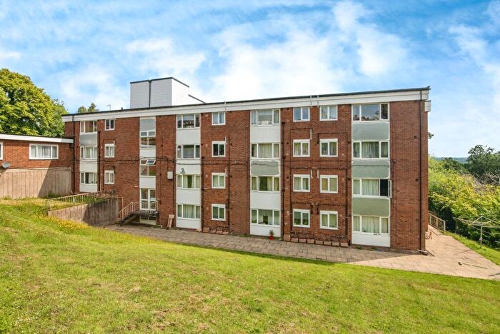1 Bedroom Flat To Rent In Roxboro House, Redditch, B97