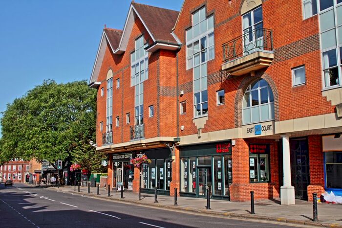 1 Bedroom Flat To Rent In High Street, Guildford, GU1