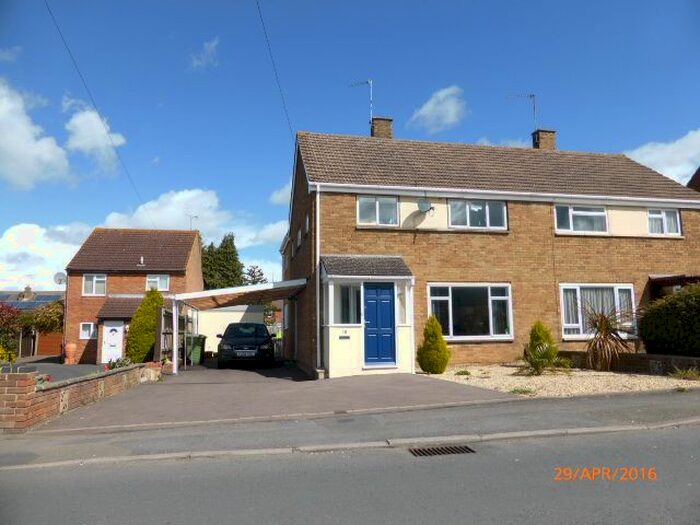 3 Bedroom Semi-Detached House To Rent In Two Hedges Road, Bishops Cleeve, Cheltenham GL52