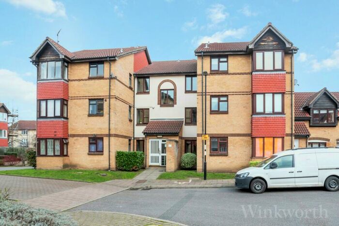 Studio To Rent In Sterling Gardens, London, SE14