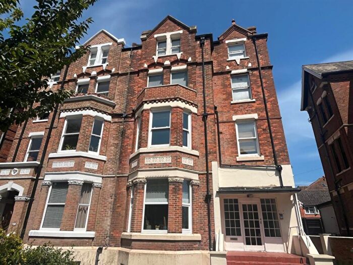 2 Bedroom Flat For Sale In Castle Hill Avenue, Folkestone, CT20