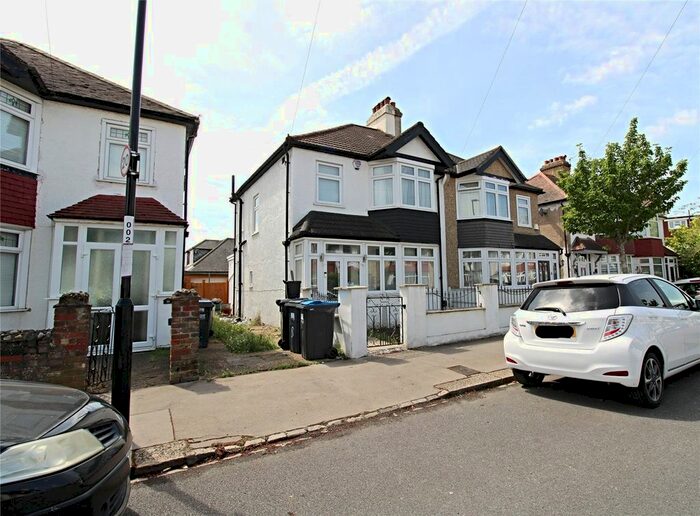 3 Bedroom Semi-Detached House To Rent In Westbourne Road, Croydon, CR0