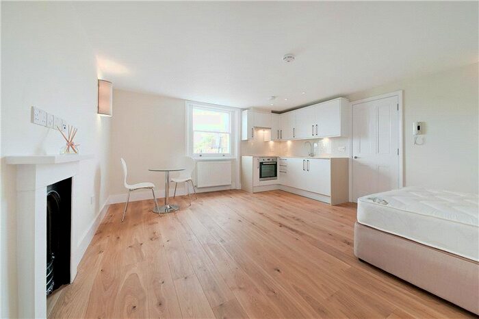 Studio To Rent In Onslow Gardens, South Kensington, London, SW7