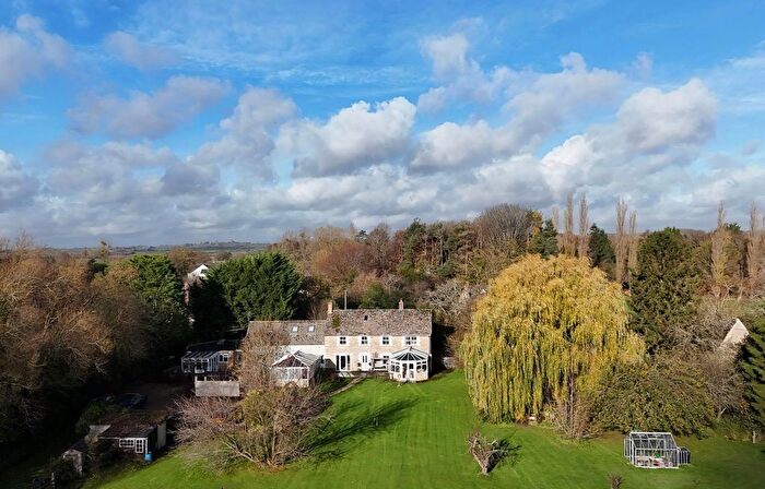 5 Bedroom Detached House For Sale In Chapel Lane, Hailey, Witney, OX29