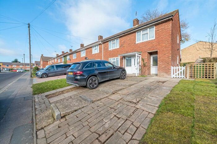 4 Bedroom End Of Terrace House To Rent In Ropley Close, Weston, Southampton, SO19