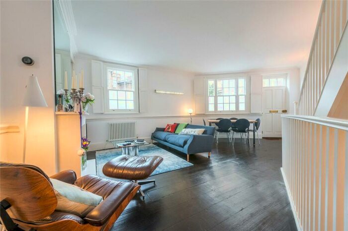 2 Bedroom House To Rent In Thornhill Road, Barnsbury, N1