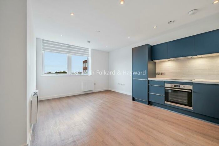 2 Bedroom Apartment To Rent In Beckenham Road Beckenham, BR3
