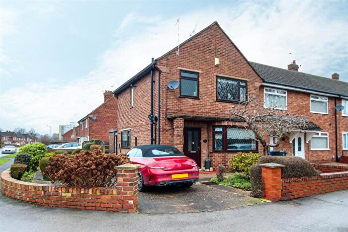 3 Bedroom End Of Terrace House For Sale In Lonsdale Avenue, Intake, Doncaster, DN2
