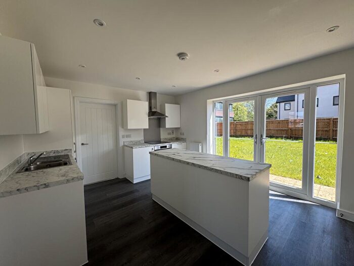 4 Bedroom House To Rent In Francis Avenue, Aylesbury, HP21