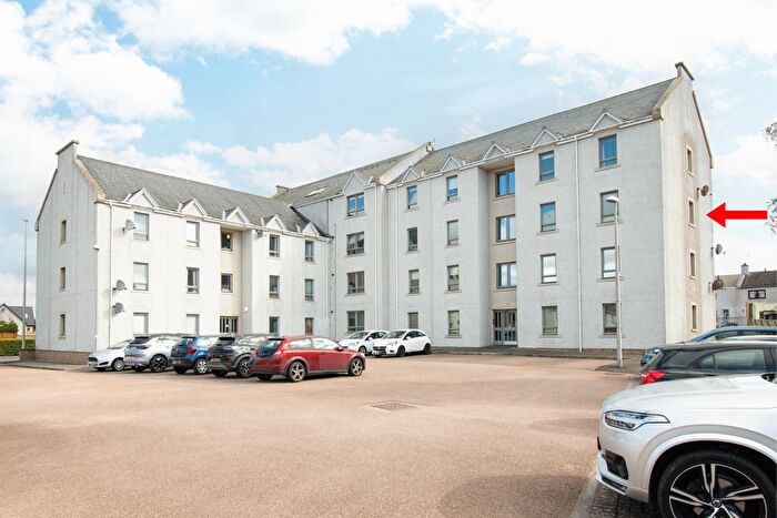 2 Bedroom Apartment For Sale In Sharpe Place, Montrose, DD10