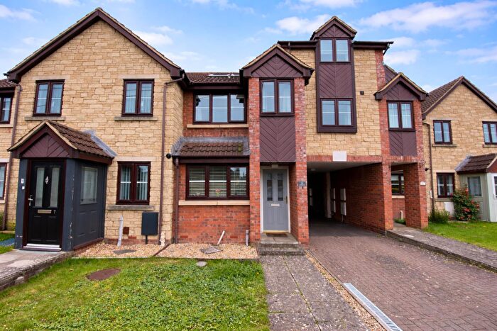 3 Bedroom House For Sale In Chapel Close, Melksham, SN12