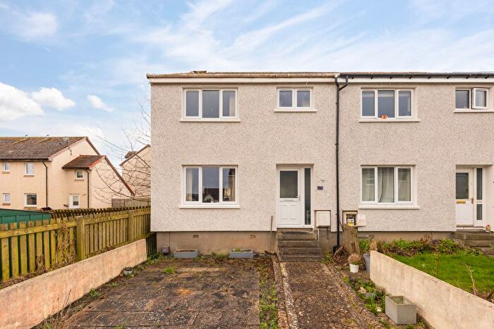 3 Bedroom Villa For Sale In Cameron Crescent, Bonnyrigg, EH19