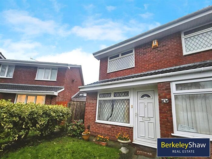 3 Bedroom Semi Detached House To Rent In Malham Close, Southport, PR8
