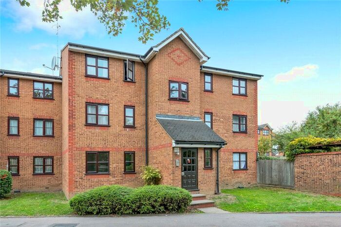 1 Bedroom Flat To Rent In Barkwith House, Cold Blow Lane, London, SE14