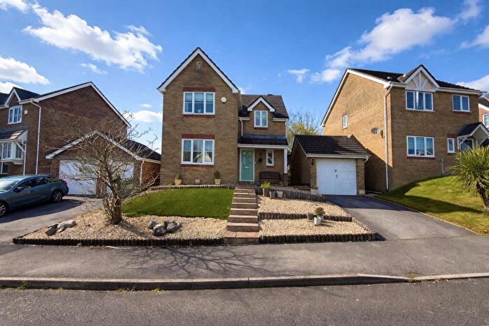 4 Bedroom Detached House For Sale In The Willows, Aberdare, CF44