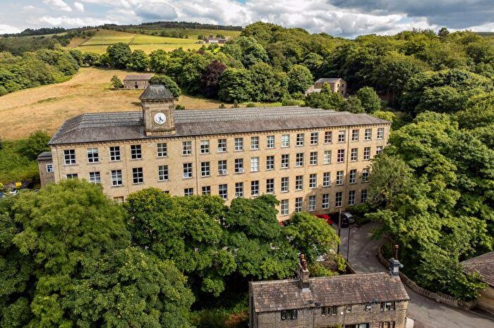 1 Bedroom Flat For Sale In Rishworth Mill Lane, Sowerby Bridge, HX6