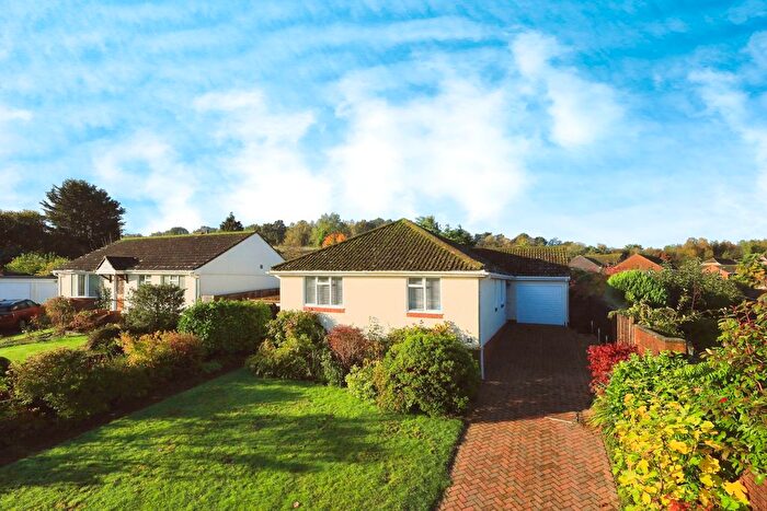 3 Bedroom Bungalow For Sale In Millbrook Close, Horam, Heathfield, East Sussex, TN21