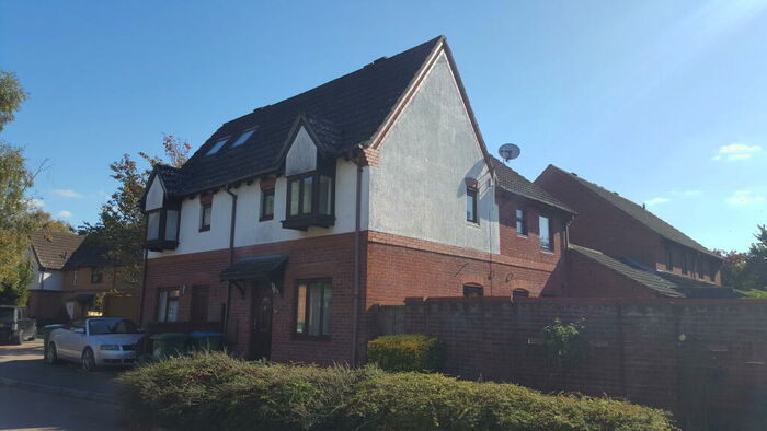 1 Bedroom House To Rent In Cowley Close, Maybush, SO16