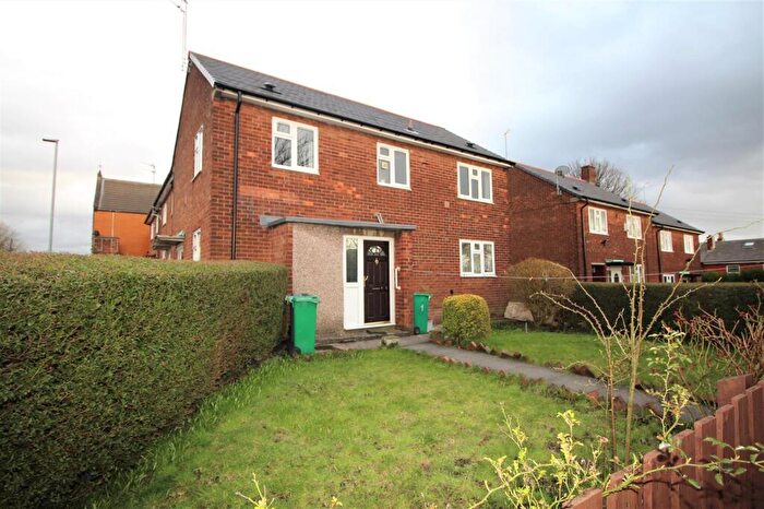 2 Bedroom Maisonette To Rent In Brockton Walk, Manchester, M8