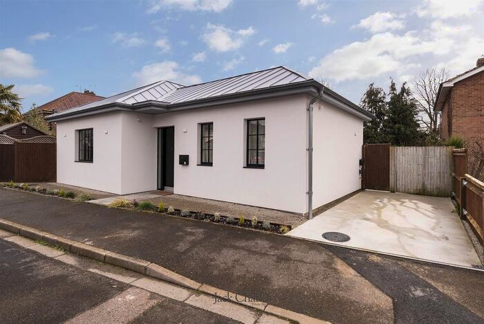 2 Bedroom Property To Rent In Croft Close, Tonbridge, TN10