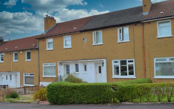 3 Bedroom Flat To Rent In Carna Drive, Simshill, Glasgow, G44