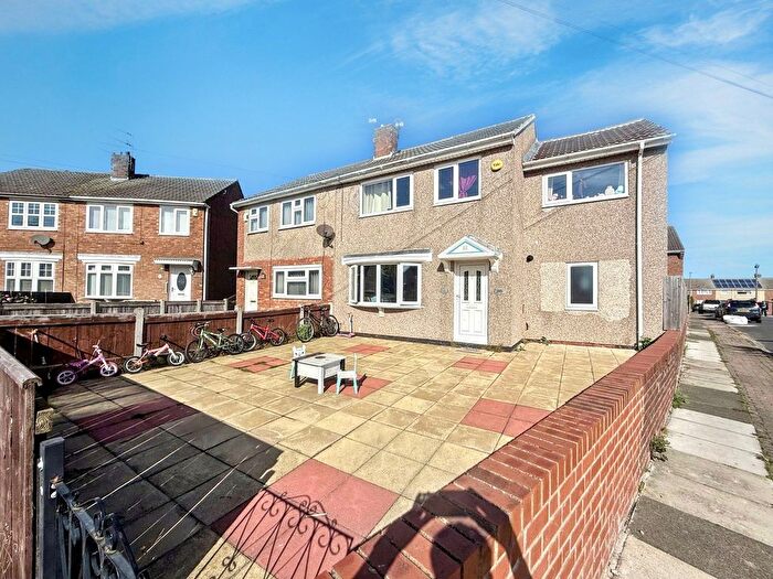 5 Bedroom Semi-Detached House For Sale In Ridlington Way, Hartlepool, TS24