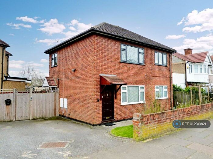 2 Bedroom Maisonette To Rent In Kings Road, Harrow, HA2