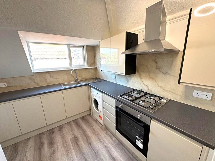 2 Bedroom Flat To Rent In Colindale, London, NW9